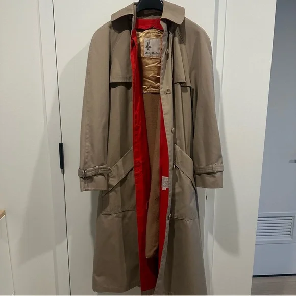 Misty Harbor Vintage Tan Trench Coat with removable liner - Picture 6 of 9